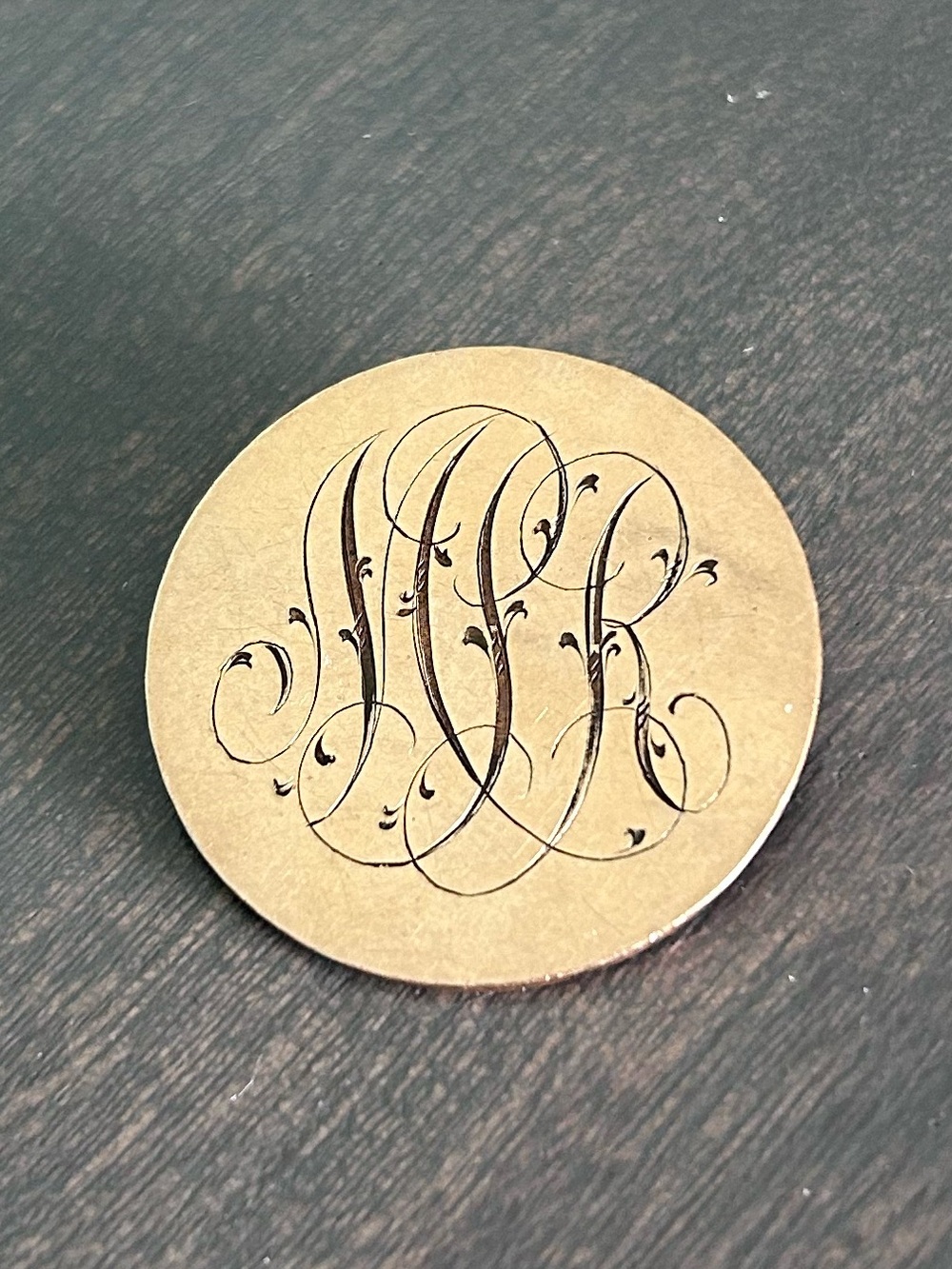 Vintage 12 GF Initial pin. Initials are MPR